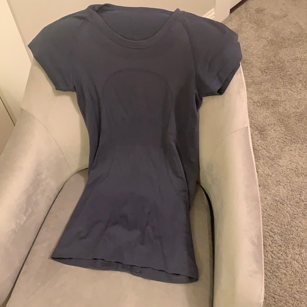 navy lululemon swiftly tech top